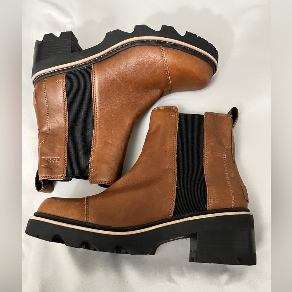 NWOB - Sorel Joan Now Chelsea Boot Velvet Tan SZ 10